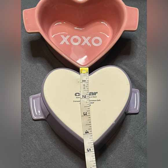 NWT The Cellar Macy’s 2 Stoneware Heart Cocottes - Picture 6 of 8